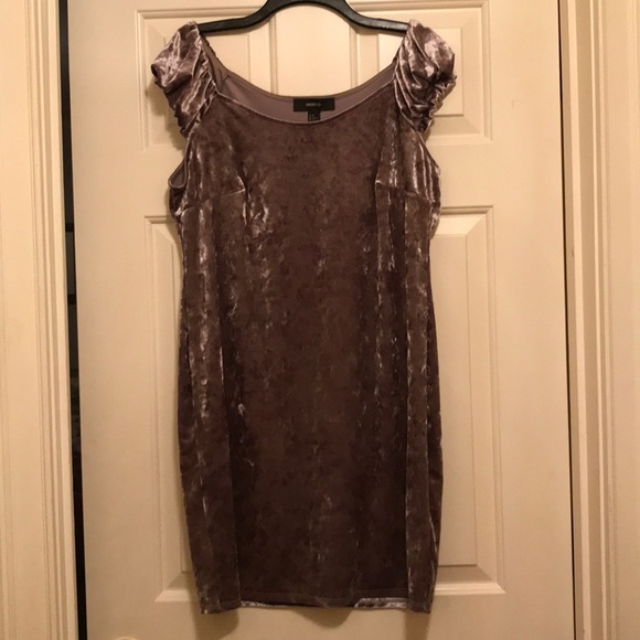 F21 Crushed Velvet Dress!! NWT!!! - Picture 3 of 7